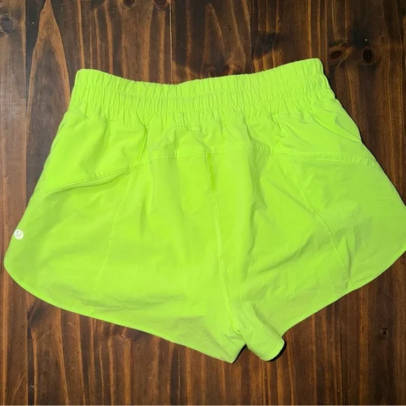 Lululemon Athletics Track That HR 3 in - Picture 2 of 4